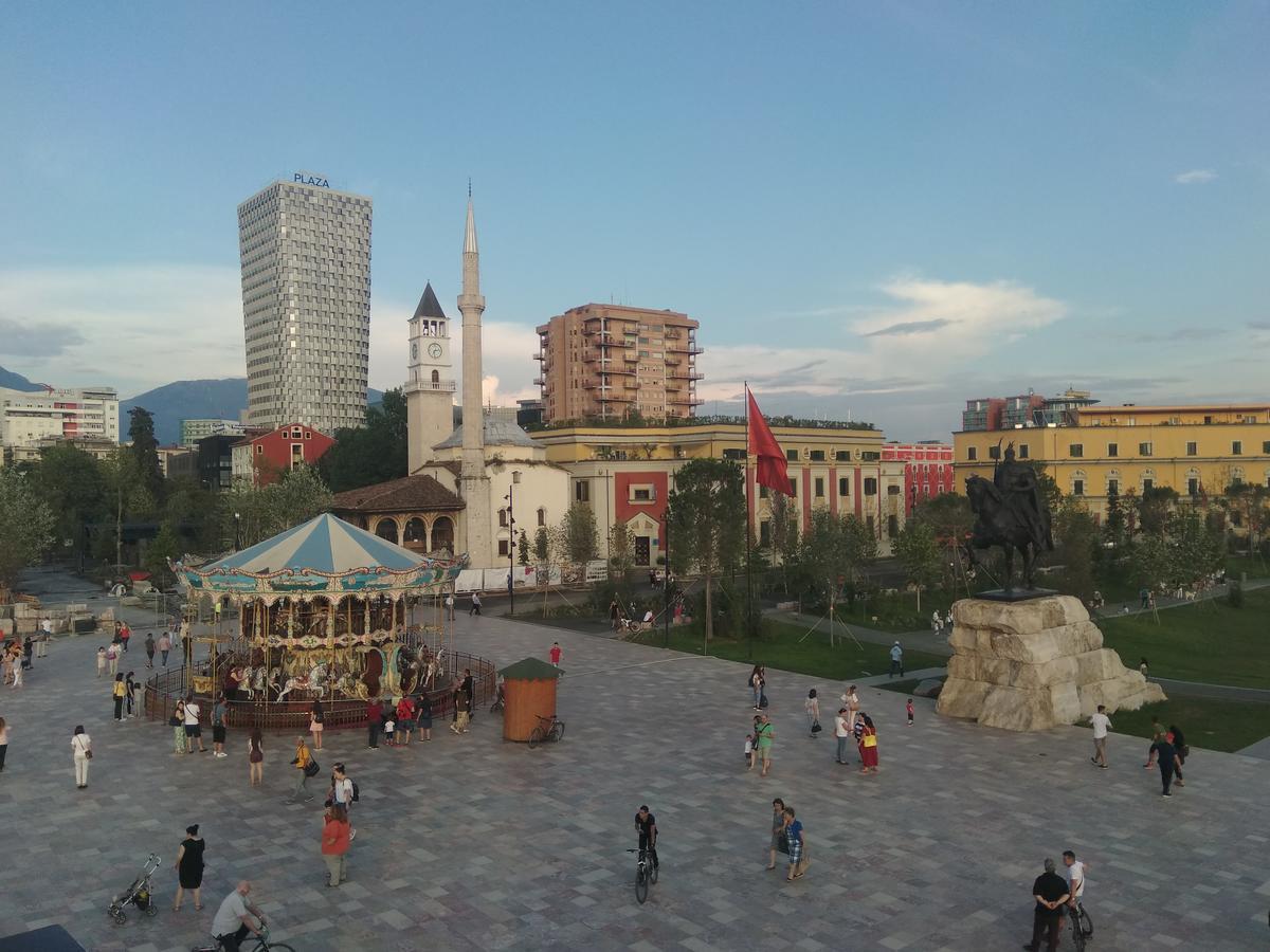 Tirana City Center Apartment Exterior photo